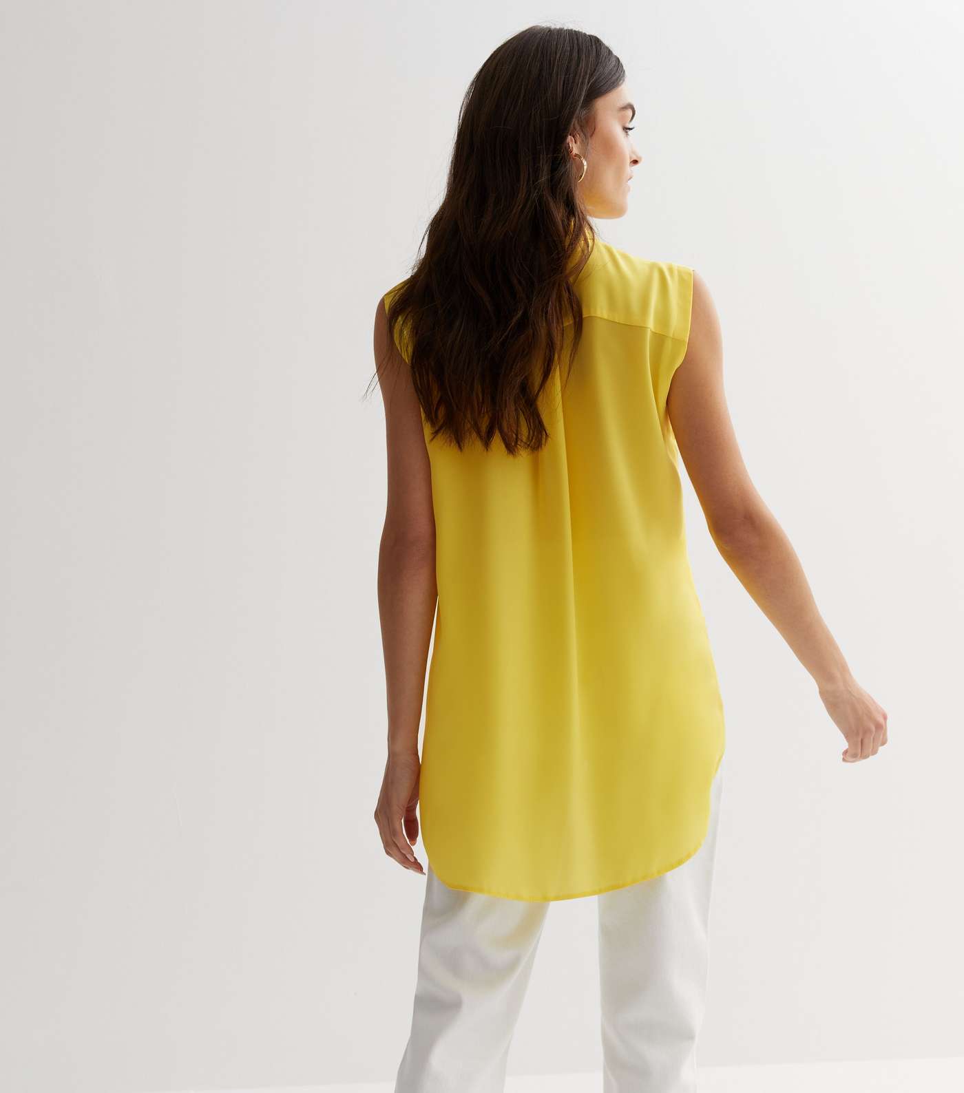 Yellow Sleeveless Oversized Shirt Image 4