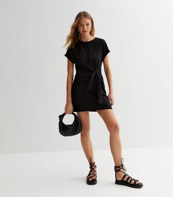 Black fitted shop t shirt dress