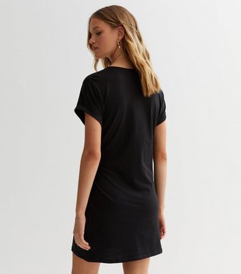 T shirt store dress new look