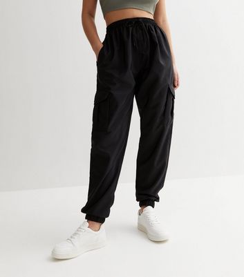 Petite Black Cotton Cuffed Cargo Trousers | New Look