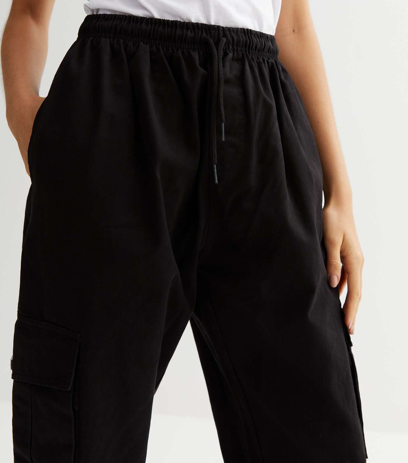 Urban Bliss Black Twill Cuffed Cargo Trousers Image 3