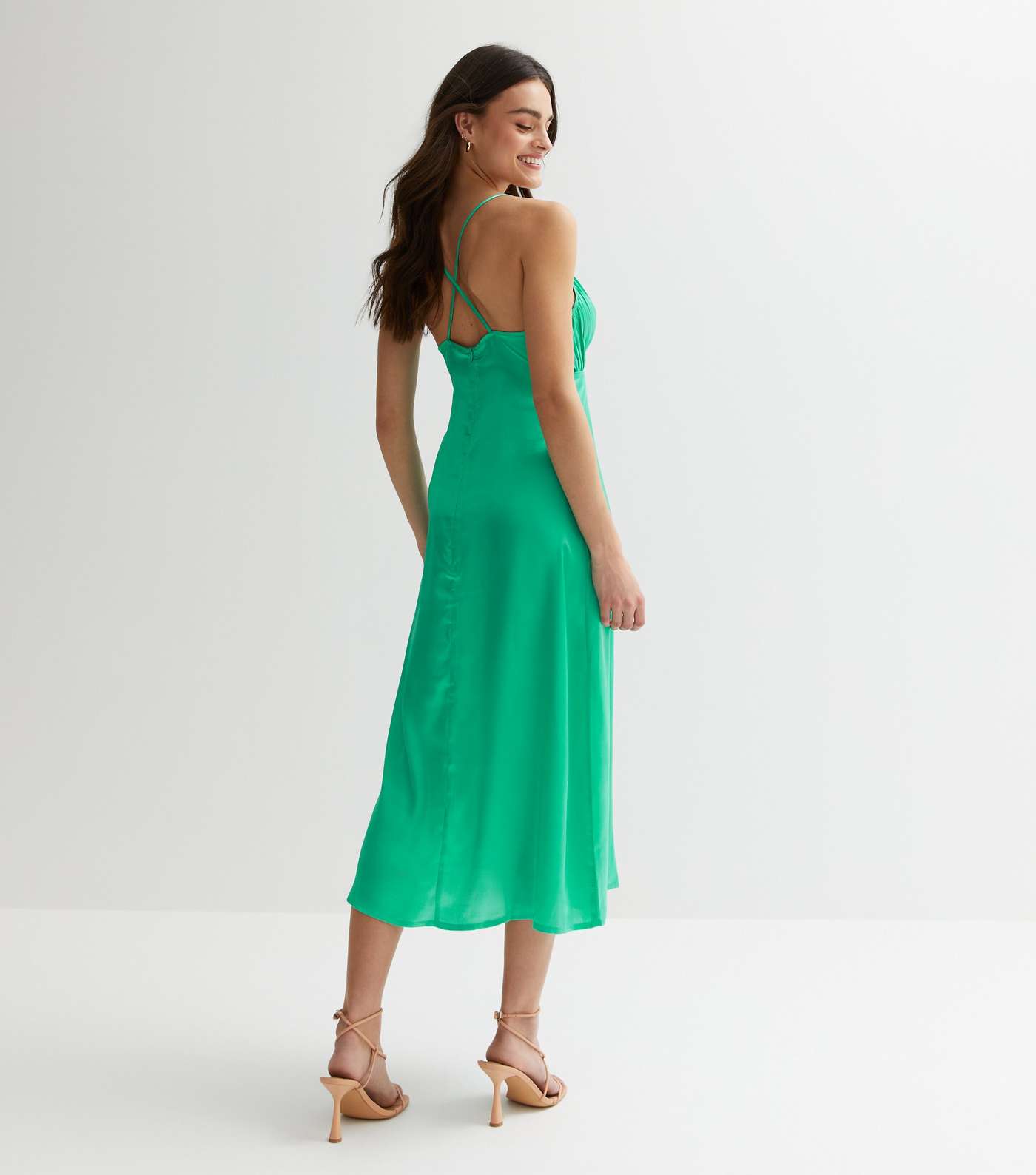 Influence Green Satin Ruched Tie Front Midi Dress Image 4