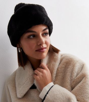 Fur trim sales hat