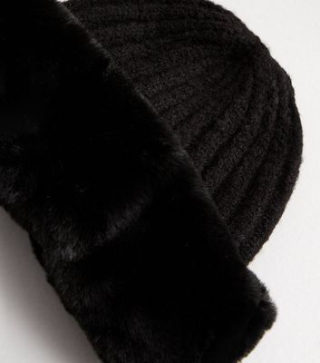 Black Faux Fur Trim Beanie Hat New Look
