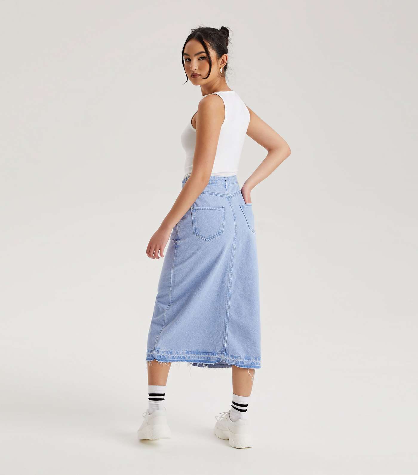 Urban Bliss Pale Blue Denim Raw Hem Midaxi Skirt Image 4