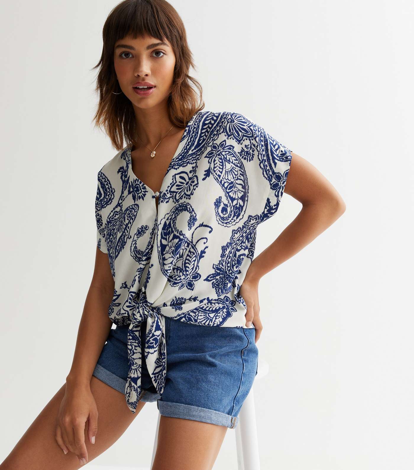 White Paisley Tie Front Short Sleeve Top