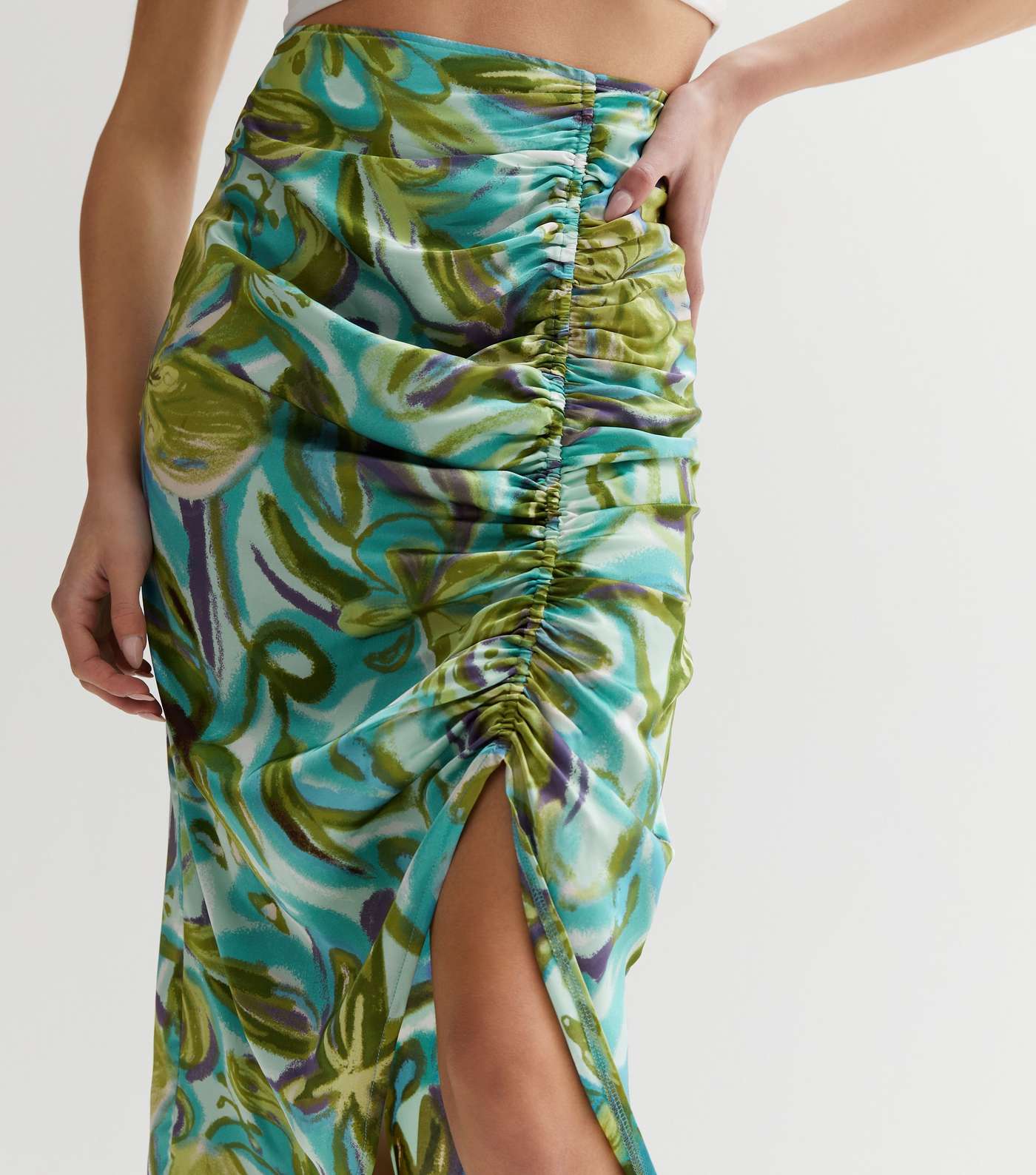 Gini London Green Tropical Ruched Split Midi Skirt Image 3