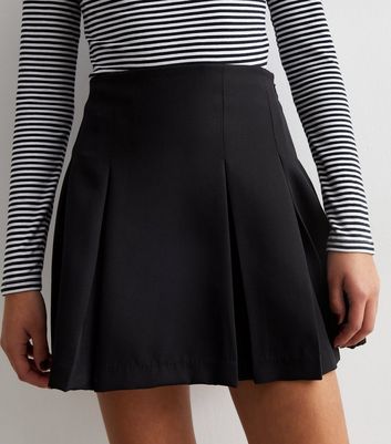 Black pleated outlet skirt new look