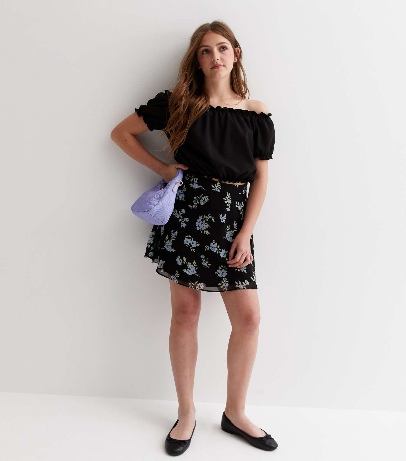Girls Black Floral Chiffon Mini Skirt Image 3