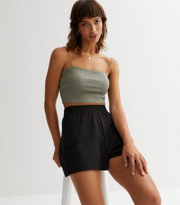 Cargo high clearance waisted shorts