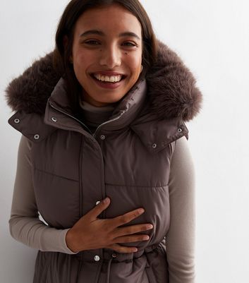 Womens body warmer 2025 with fur hood