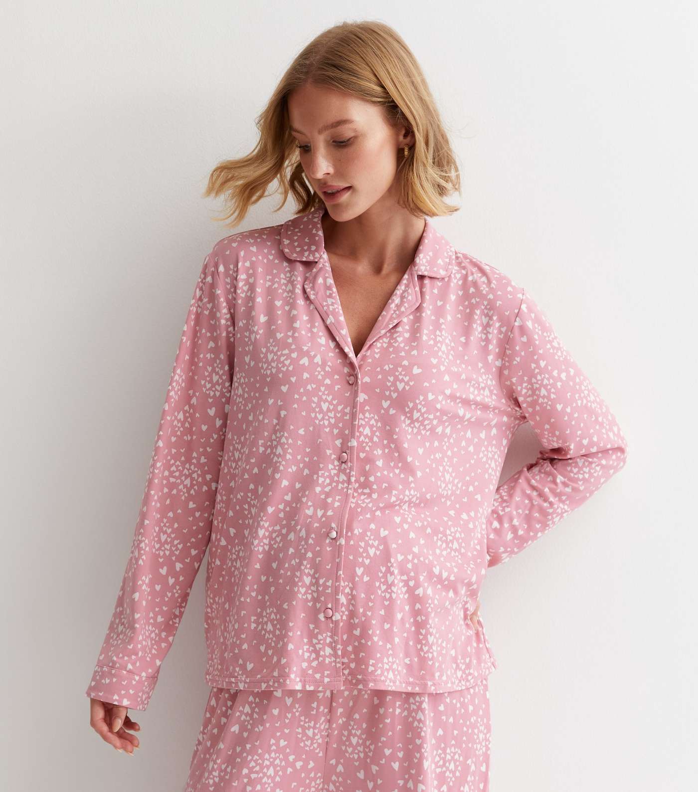 Maternity Pink Revere Trouser Pyjama Set with Heart Print Image 2