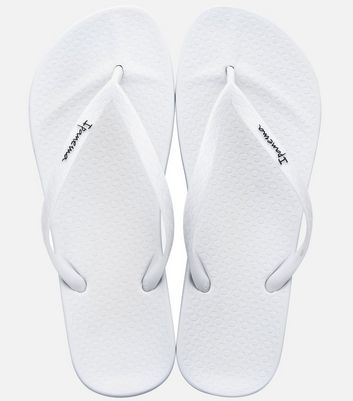 Ipanema white sales flip flops