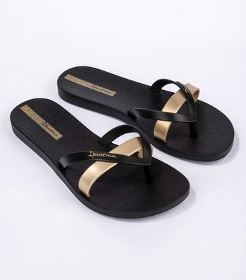 Black and gold flip best sale flops womens