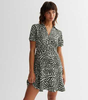 Black Mark Making Crinkle Collared Mini Dress