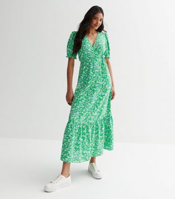 Green and white sales floral midi dress