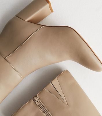 Camel block hotsell heel boots