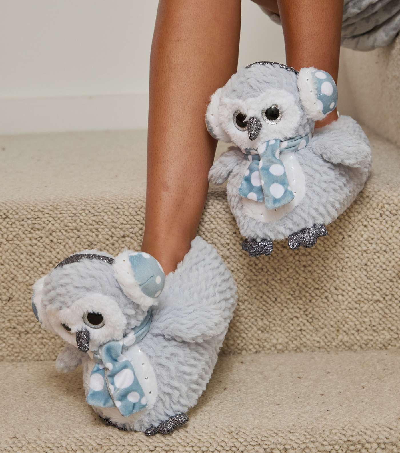 Loungeable Grey Faux Fur Owl Slippers Image 2