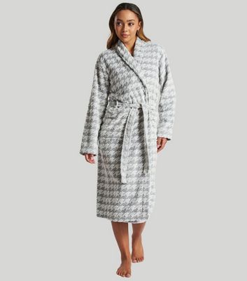 Cream Soft Fleece Hooded Dressing Gown | New Look