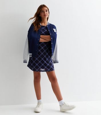 Pinafore check outlet skirt