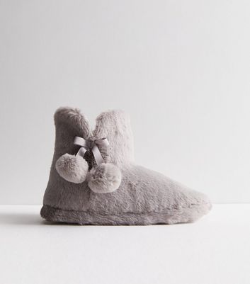 Grey Faux Fur Slipper Boots New Look