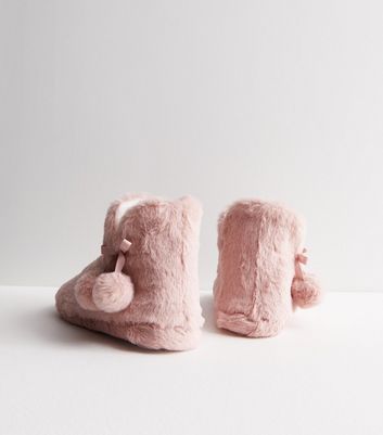 Pink fluffy hot sale slipper boots