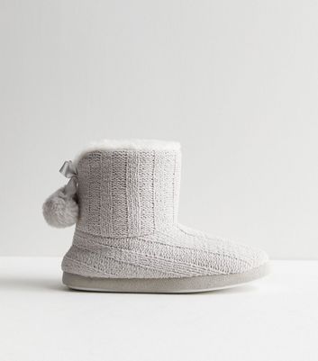 Grey shop knitted boots