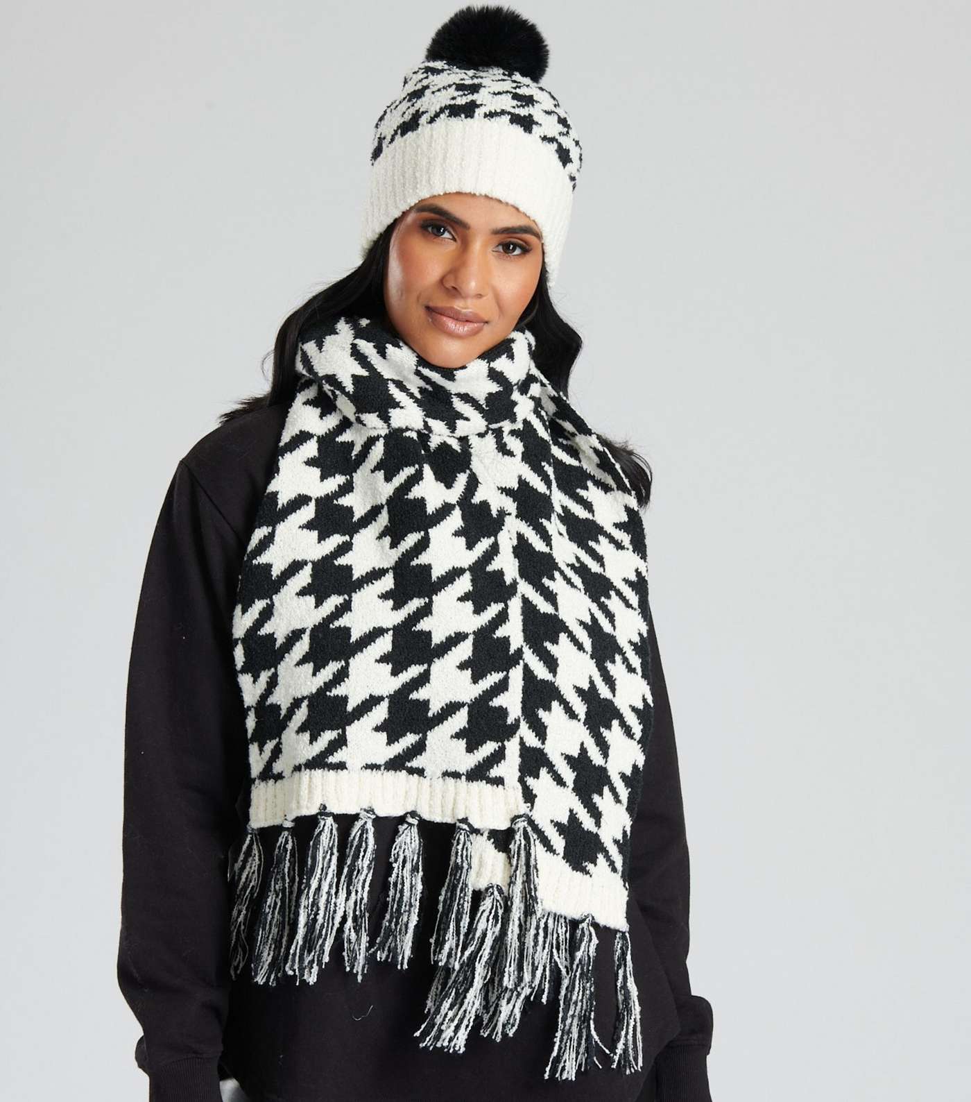 South Beach Black Dogtooth Knit Hat and Scarf Set Image 5