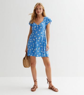 Blue daisy dress new deals look