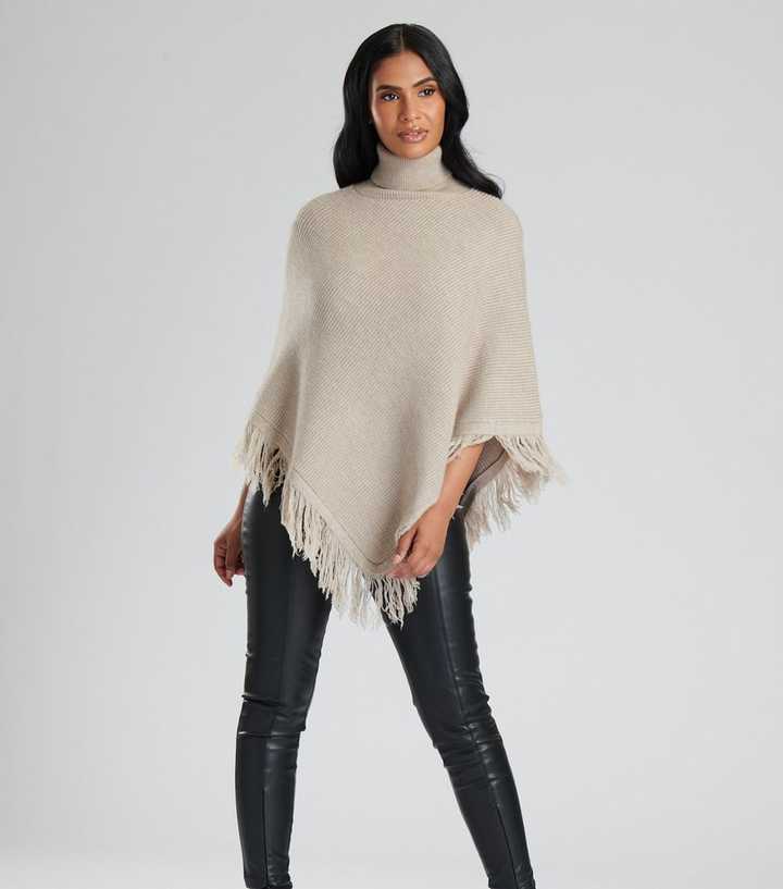  Knitted Poncho