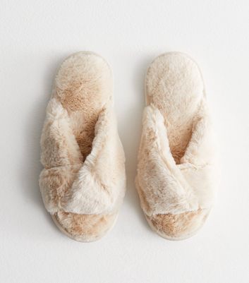 Cream slippers 2024