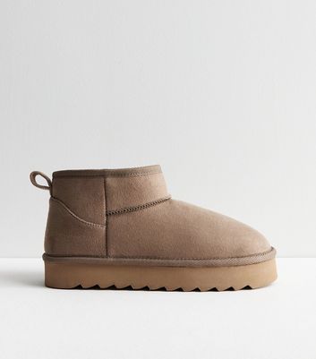 Light colored outlet uggs