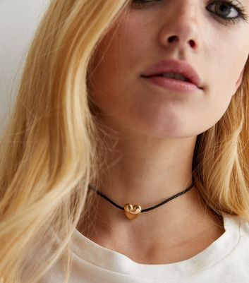 Gold Heart Choker Necklace New Look