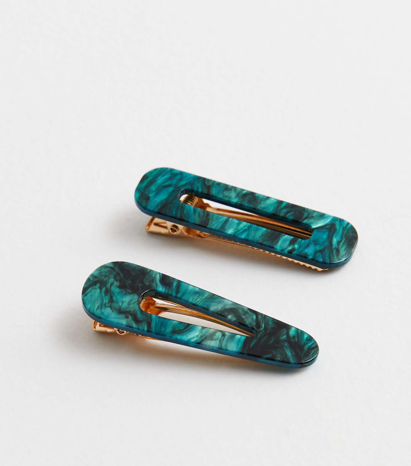 2 Pack Green Resin Hair Clips Image 2