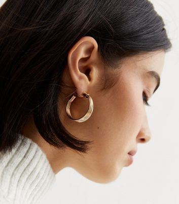 Small gold wire 2025 hoop earrings