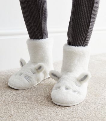 White Faux Fur Bunny Slipper Boots New Look