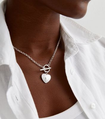 Silver Ridged Heart T Bar Necklace New Look