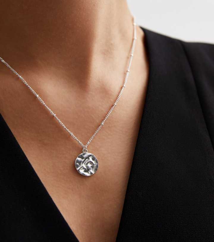 Silver Plated Hammered Circle Pendant Chain Necklace