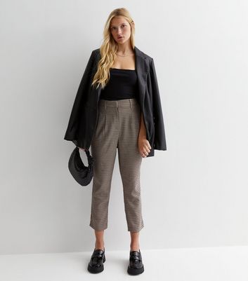 Petite Check Tailored Tapered Trousers | Nasty Gal