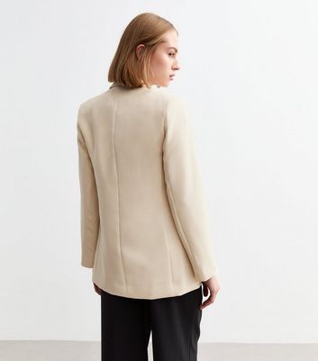 Long cream blazer hotsell