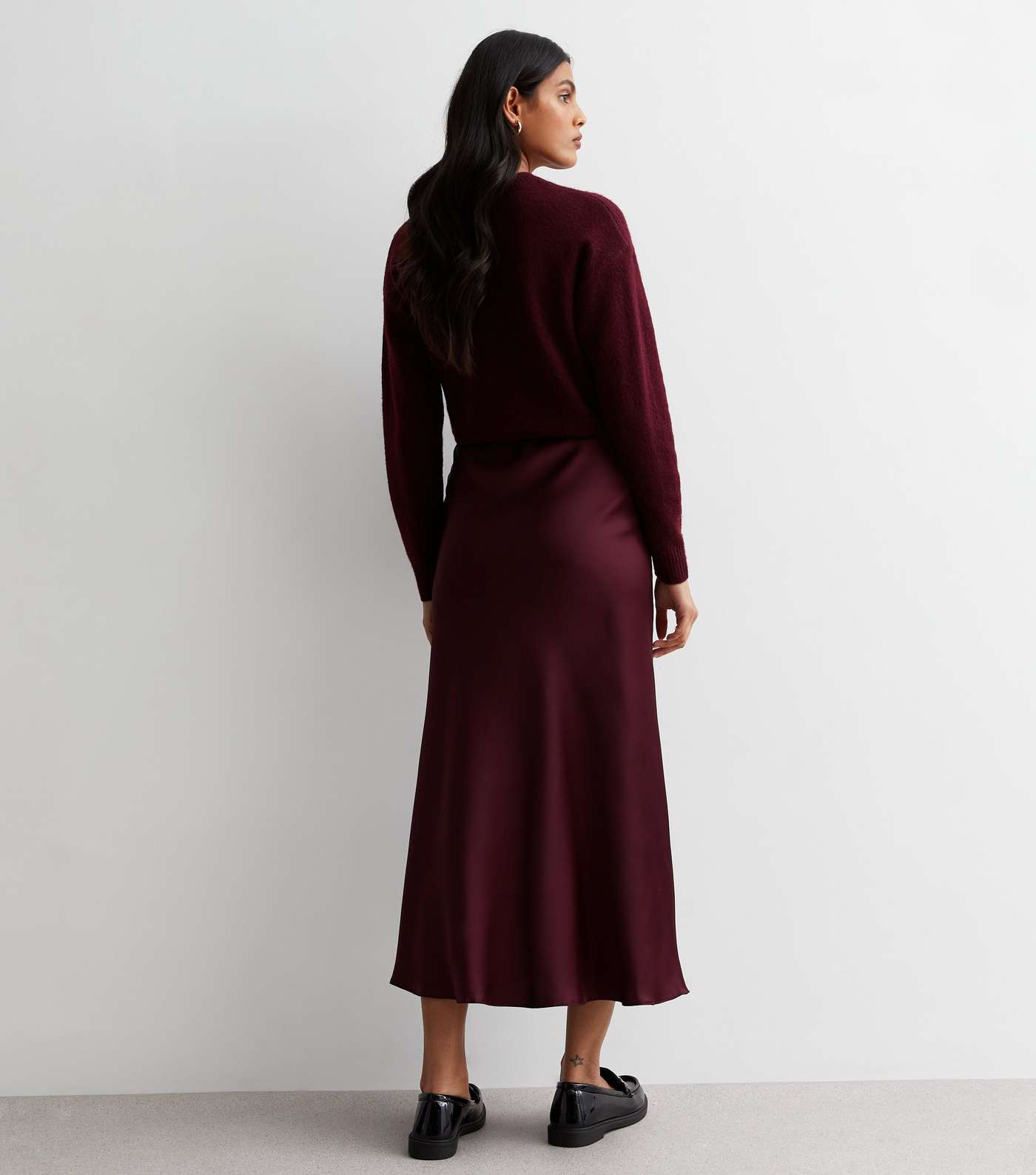 Burgundy Shine Satin Bias Cut Midaxi Skirt Image 4