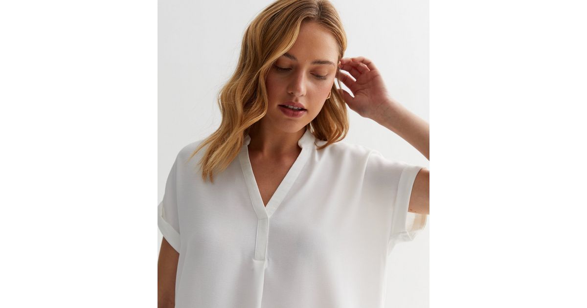 2159 White Short Sleeve Blouse