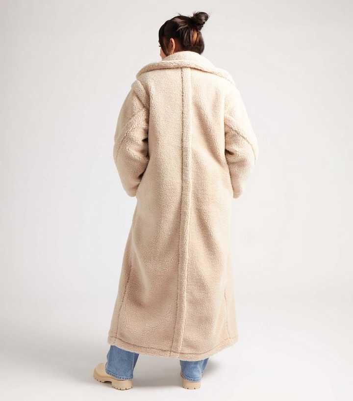 Urban Bliss Cream Teddy Borg Short Coat in Natural