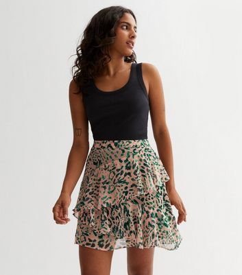 Petite Brown Animal Print Ruffle Mini Skirt New Look