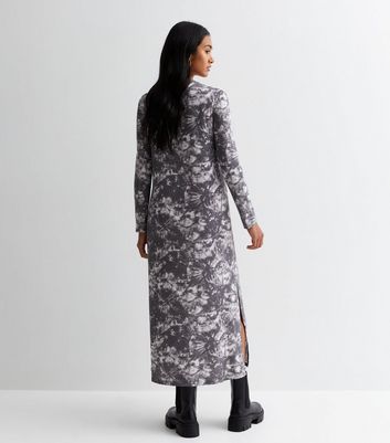 Light gray long outlet sleeve dress