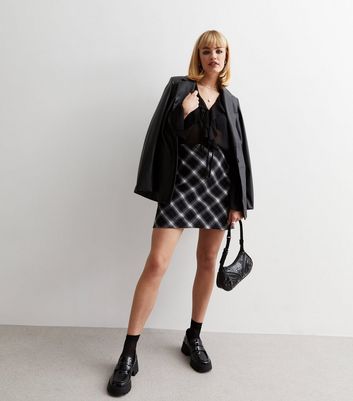 High waisted black plaid mini outlet skirt