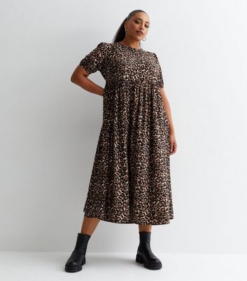 Leopard print midi sale dress new look