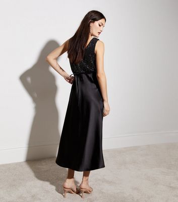 Black satin sleeveless on sale dress