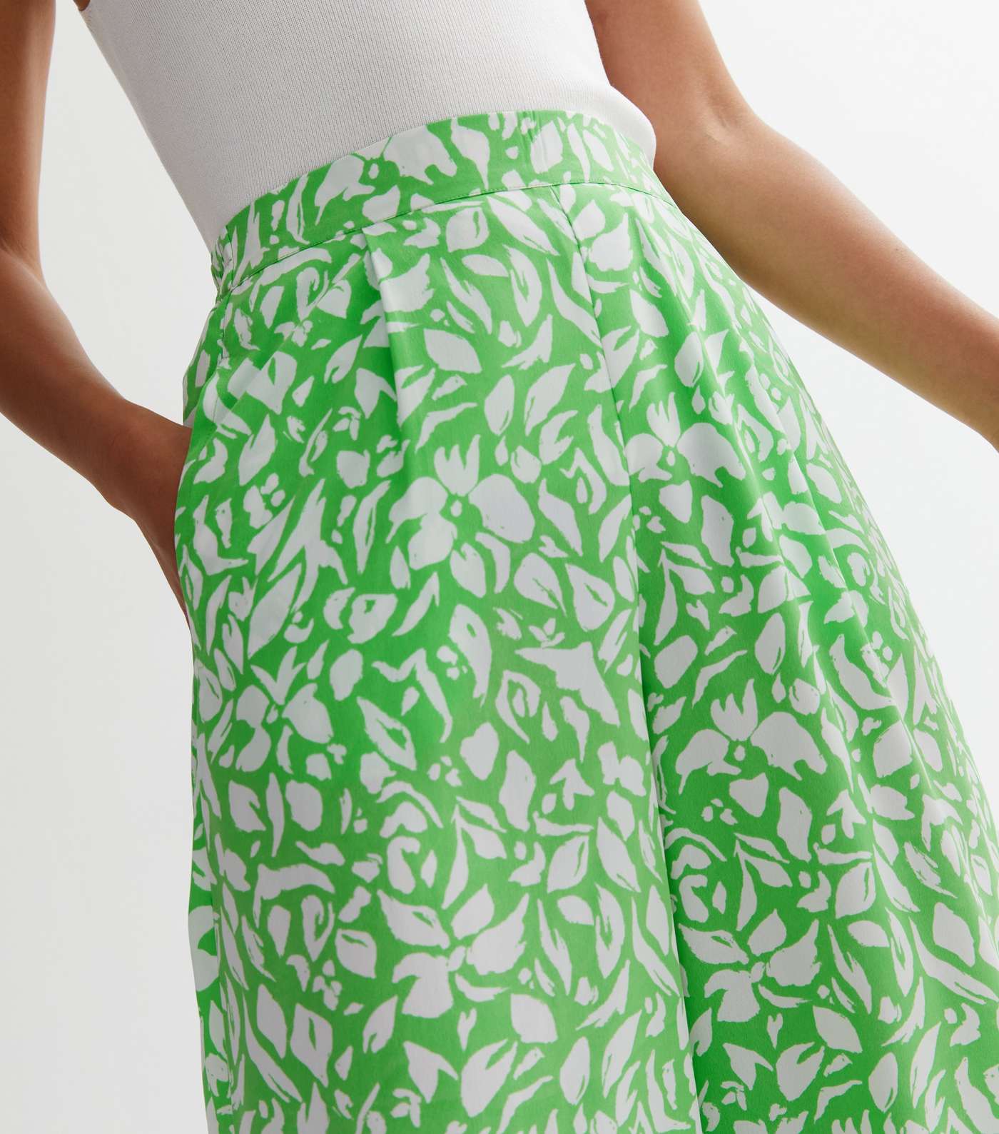 Tall Green Pattern Wide Leg Crop Trousers Image 3