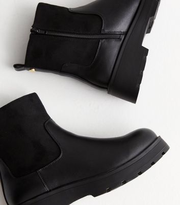 Flat clearance chunky boots